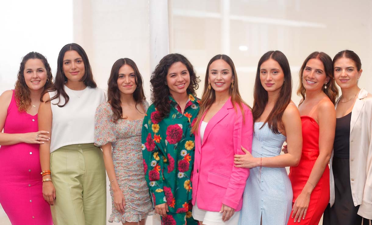 Valeria Bremer, Valeria Leonardo, Gabriela Fernández, Cassandra Palacios, Valeria Murillo, Alejandra De la Garza, Paola Torres y Mariángela Treviño