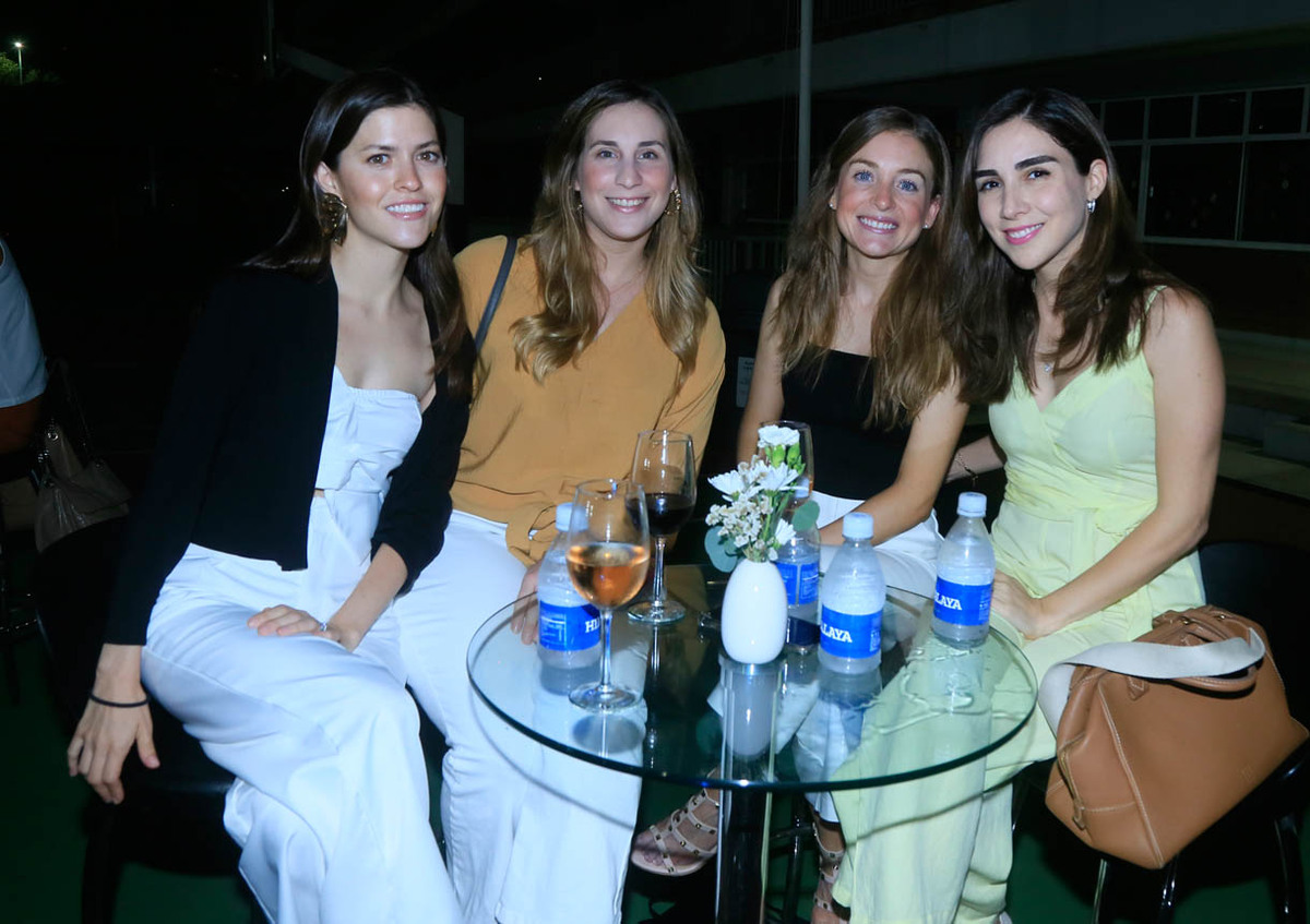 Mayela Cantú, Nora Guajardo, Ana Navarro y Diana Martínez