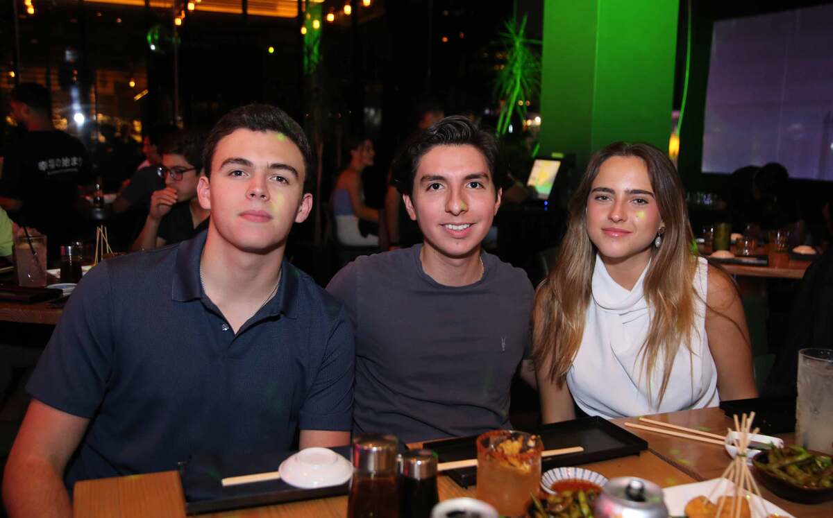 Sebastián Garza, Mauricio Lozano  y Mariana Canavati