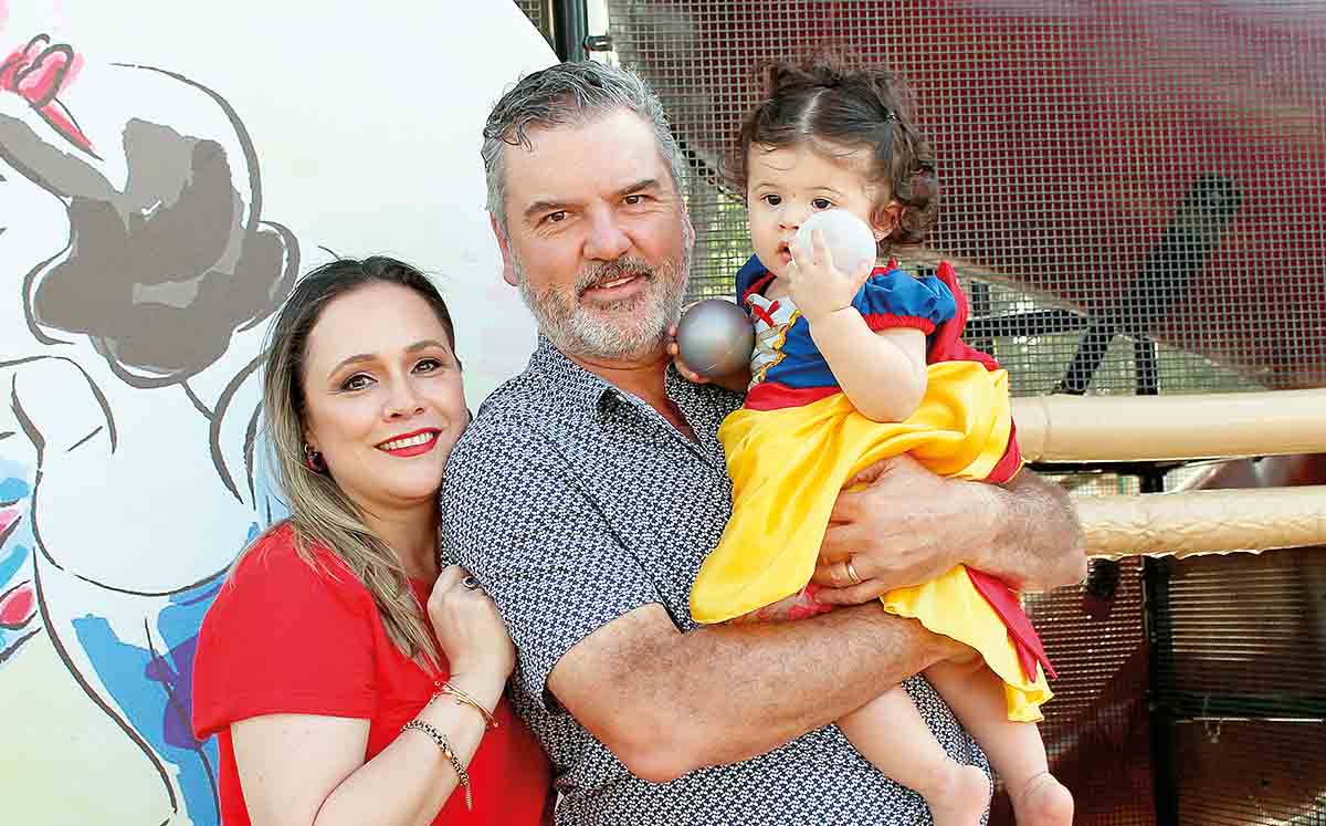 Josefa Salinas, Armando Arce y maría emilia arce