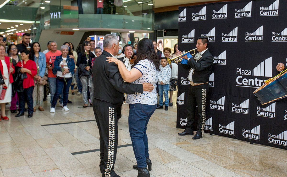 Día de las Madres en Plaza Central