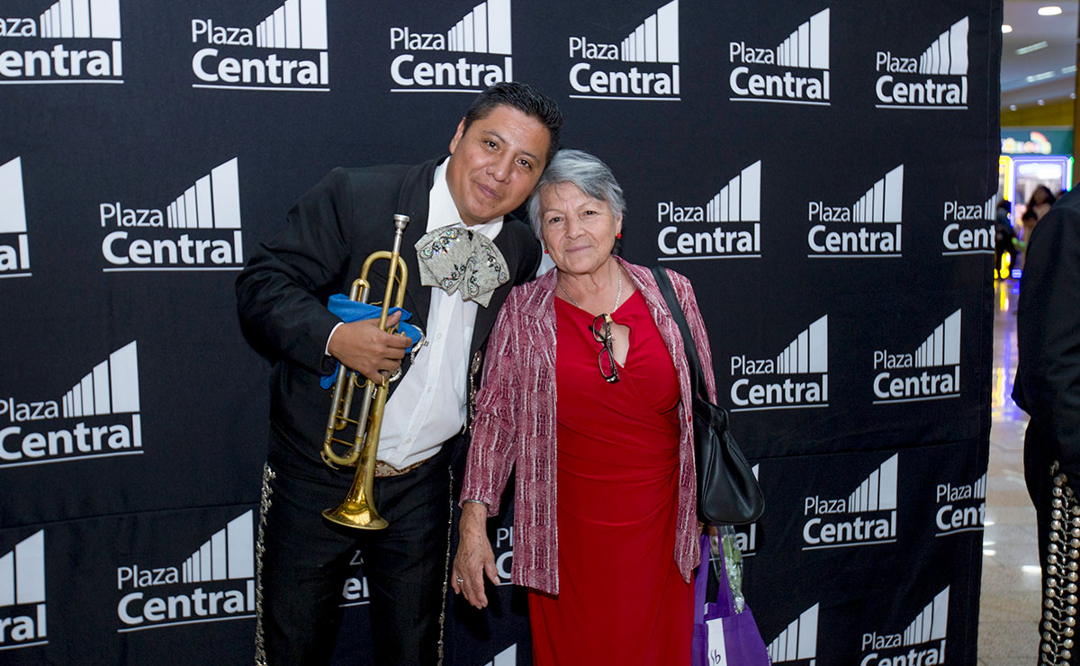 Día de las Madres en Plaza Central