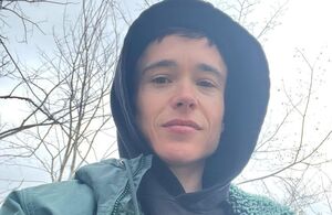 Eliot Page sube una selfie sin camisa (Instagram)