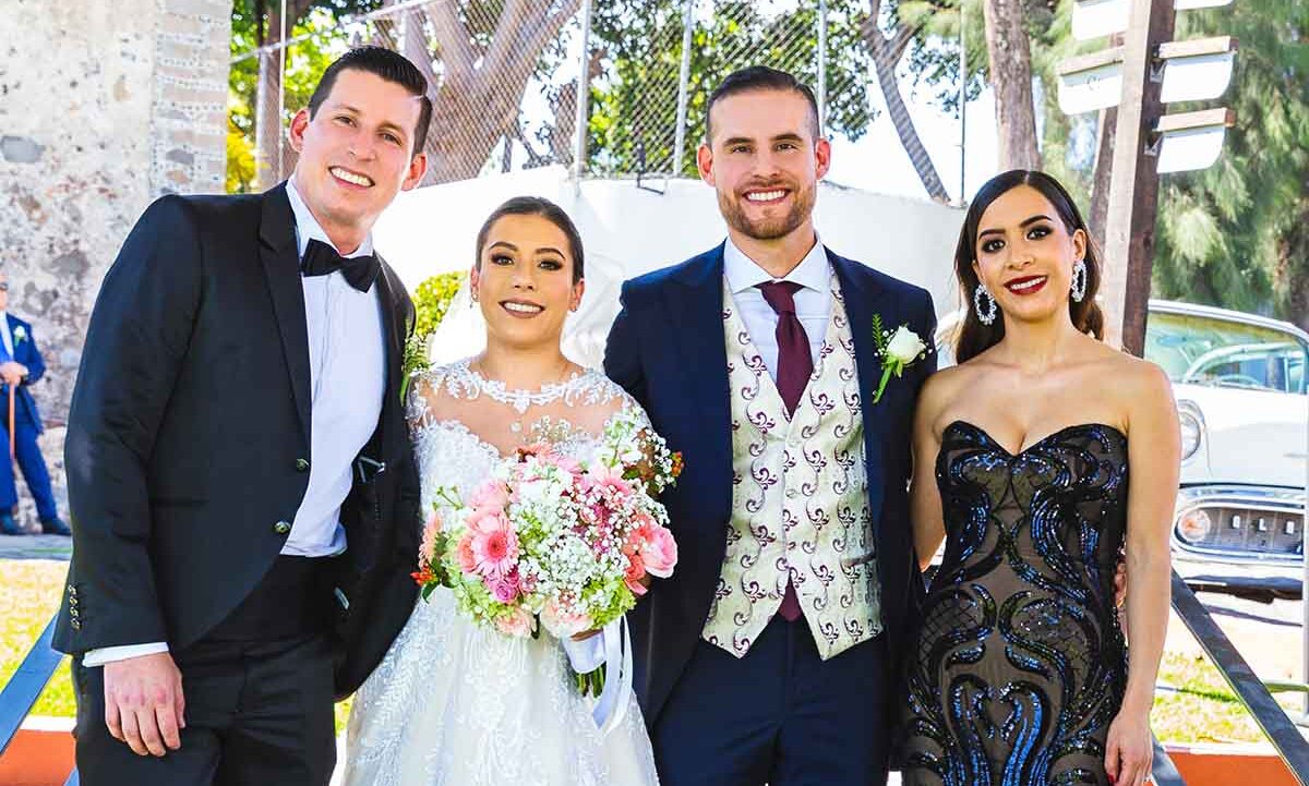 Familia del novio. Jaime Centurión, Jaime Centurión, Gaby Castillo, Oliver Centurión y Arcelia Batres