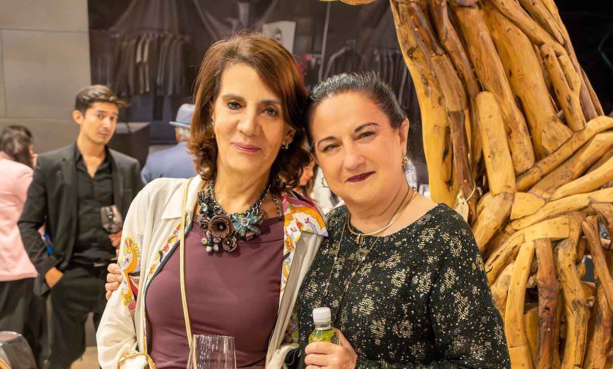 Ivette Figueroa y Emilia Rivero de Porras