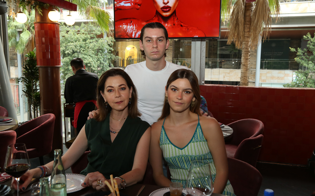 Fabiola Estefanoni, Jorge Grilo y Fabiola Grilo / Foto: Roberto Alvarado