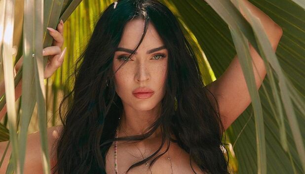 Megan Fox se une a la tendencia mermaidcore con vestido joya de red (Foto: Instagram)