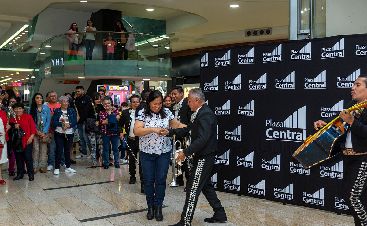 Día de las Madres en Plaza Central