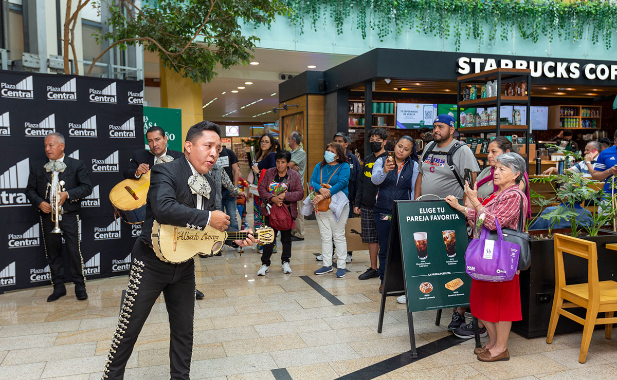 Día de las Madres en Plaza Central