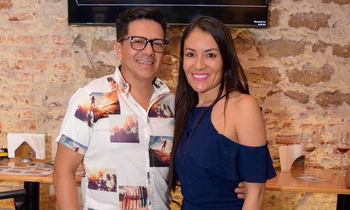 Tony Coronado y Evelyn Mora