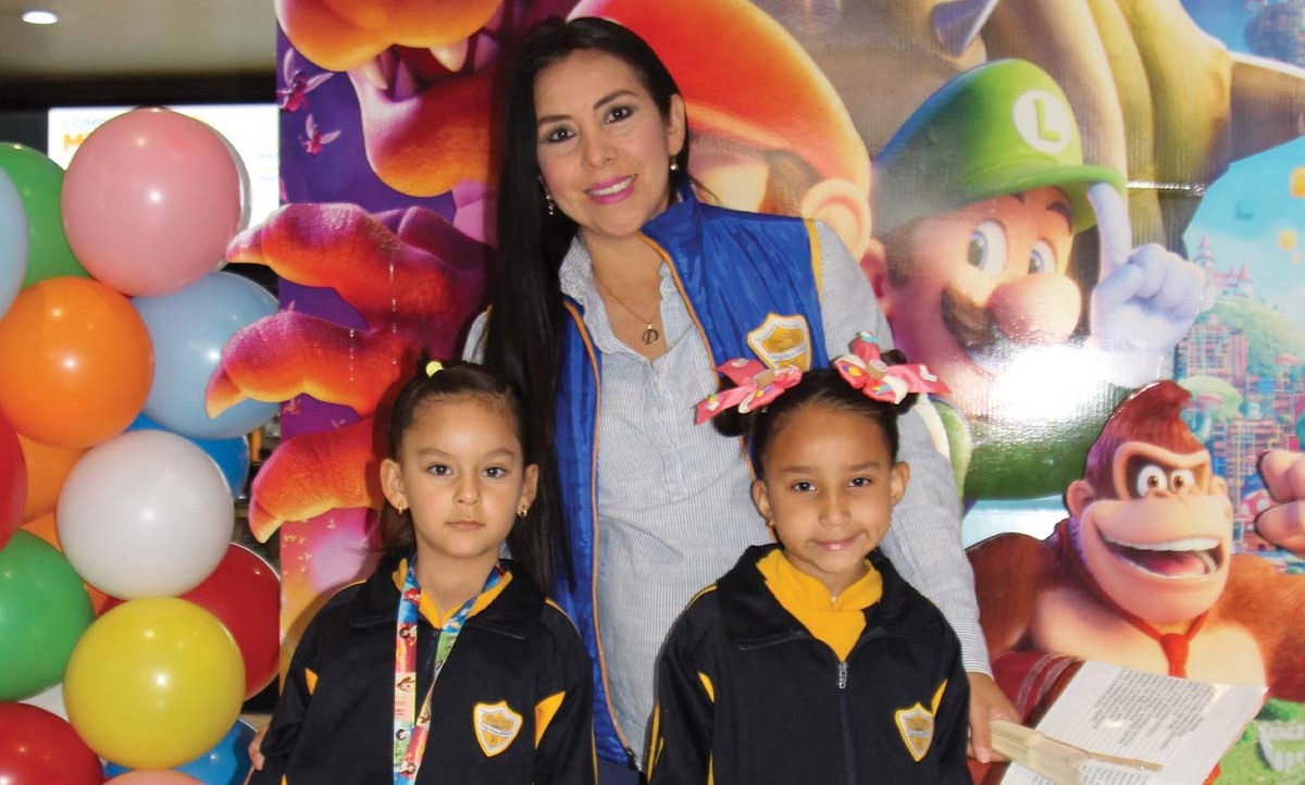 Rebeca Islas, Day del Castillo y Lucia Cadena