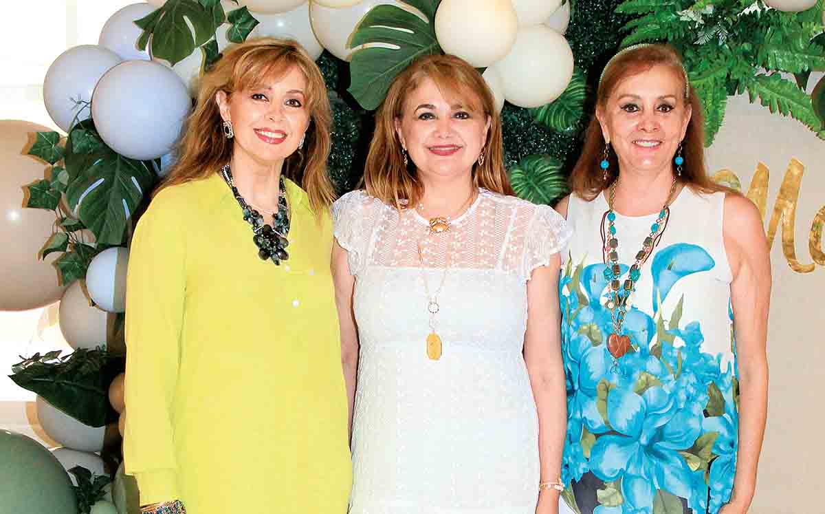 CHARY FERNÁNDEZ, CLAUDIA FERNÁNDEZ Y GINA FERNÁNDEZ