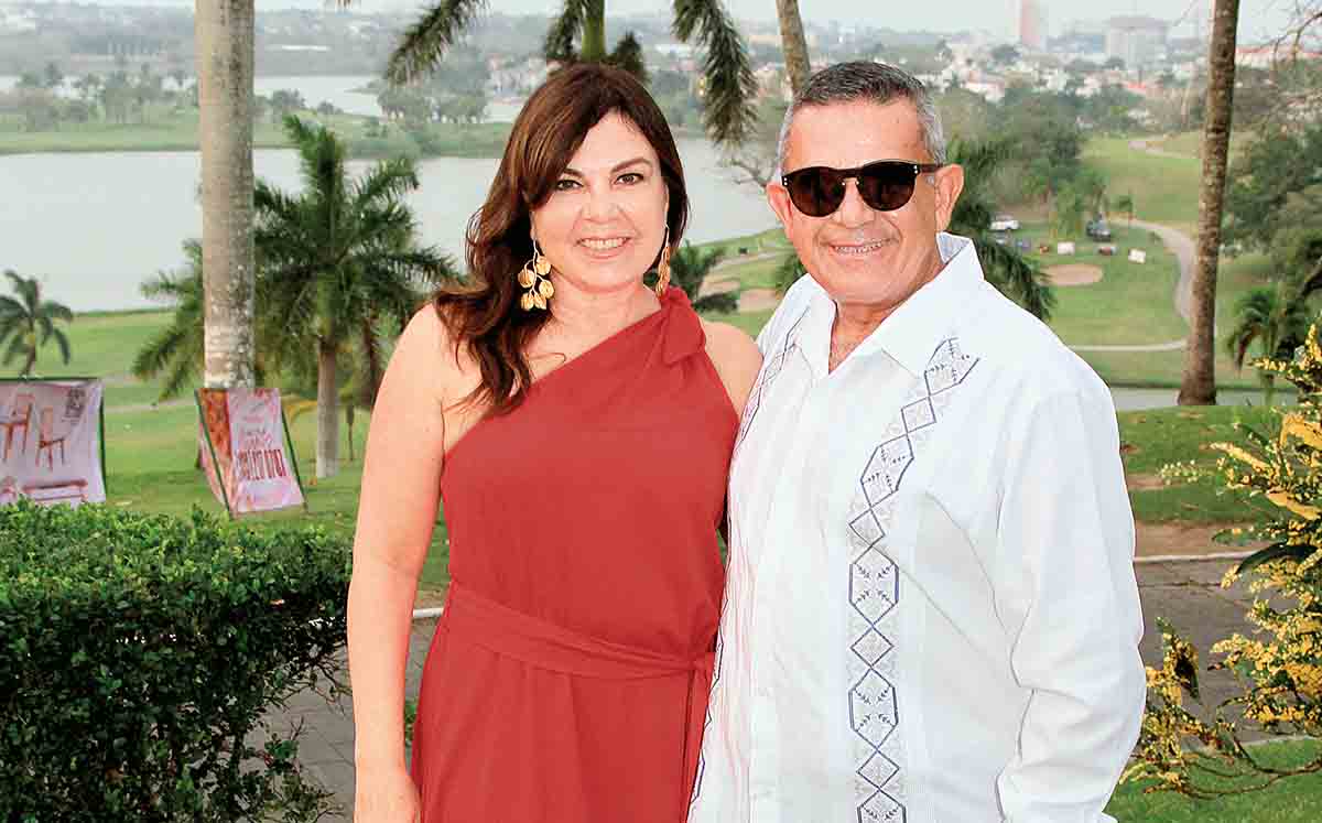 DELIA DE LEÓN Y JORGE ARIAS