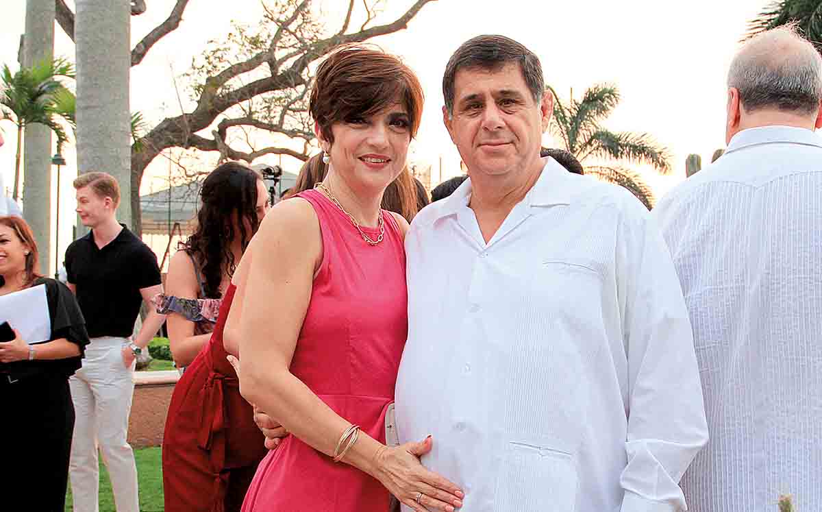 MARTHA HERRERA Y PAULO MADERO