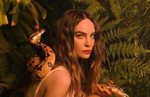 Belinda deja la lencería a la vista y derrocha estilo Barbiecore (Instagram)