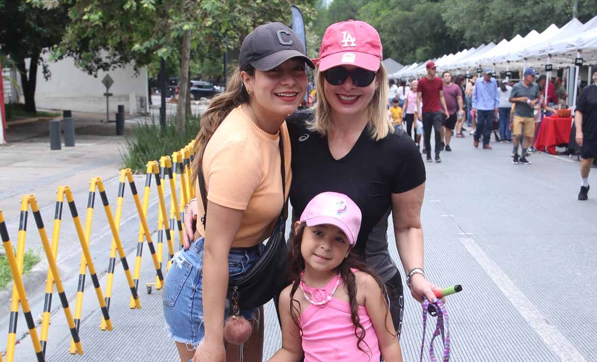 Marife Sánchez, Guina Moral y Catalina Sánchez