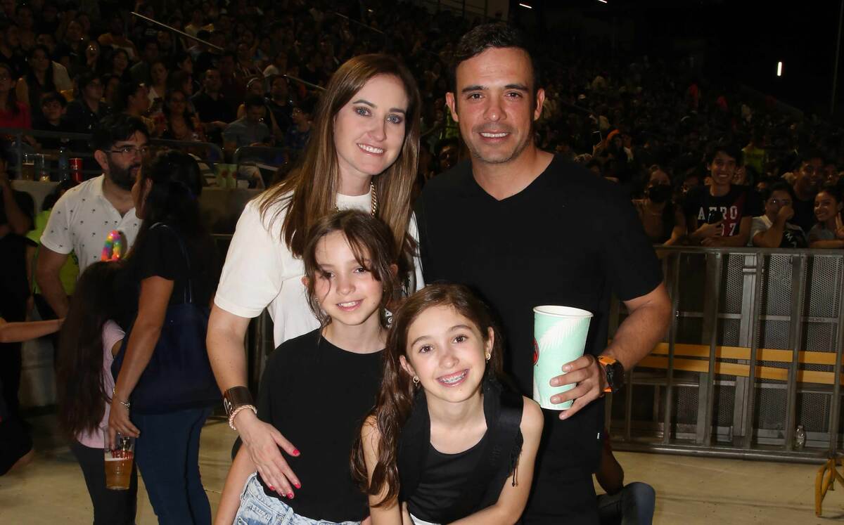 María Mena, Gilberto Cavazos, Ana Sofía Cavazos y María Fernanda Cavazos