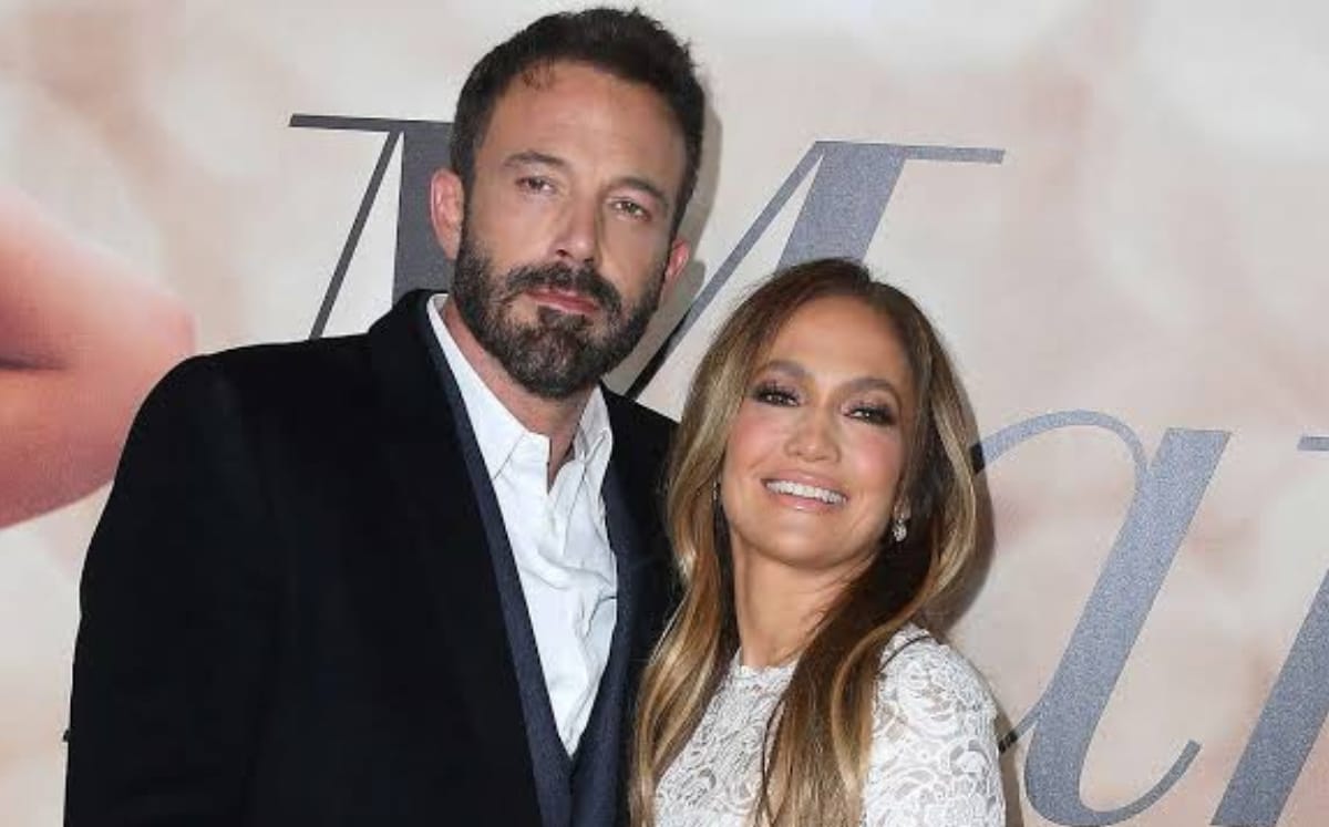 JLo le coquetea a otro hombre frente a Ben Affleck | Video (Getty)