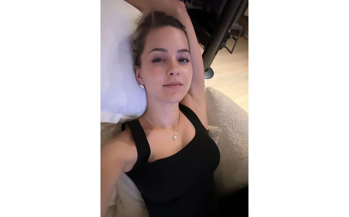 Mariana Rodríguez rompe las redes con body de escote recto | Foto
