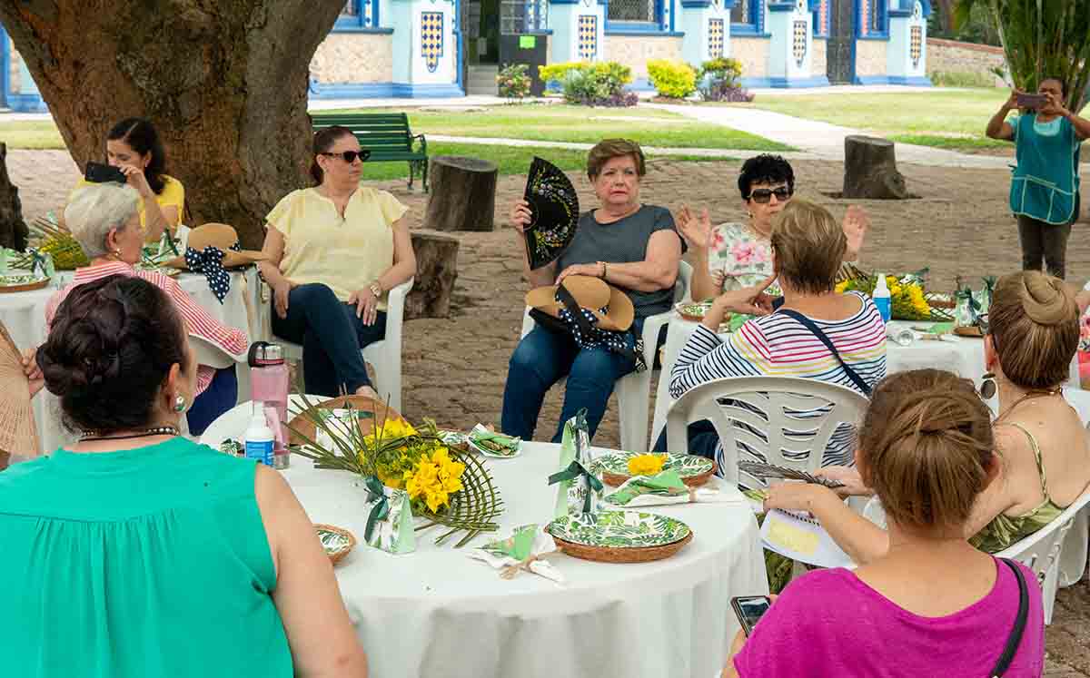 ASISTENTES DEL EVENTO