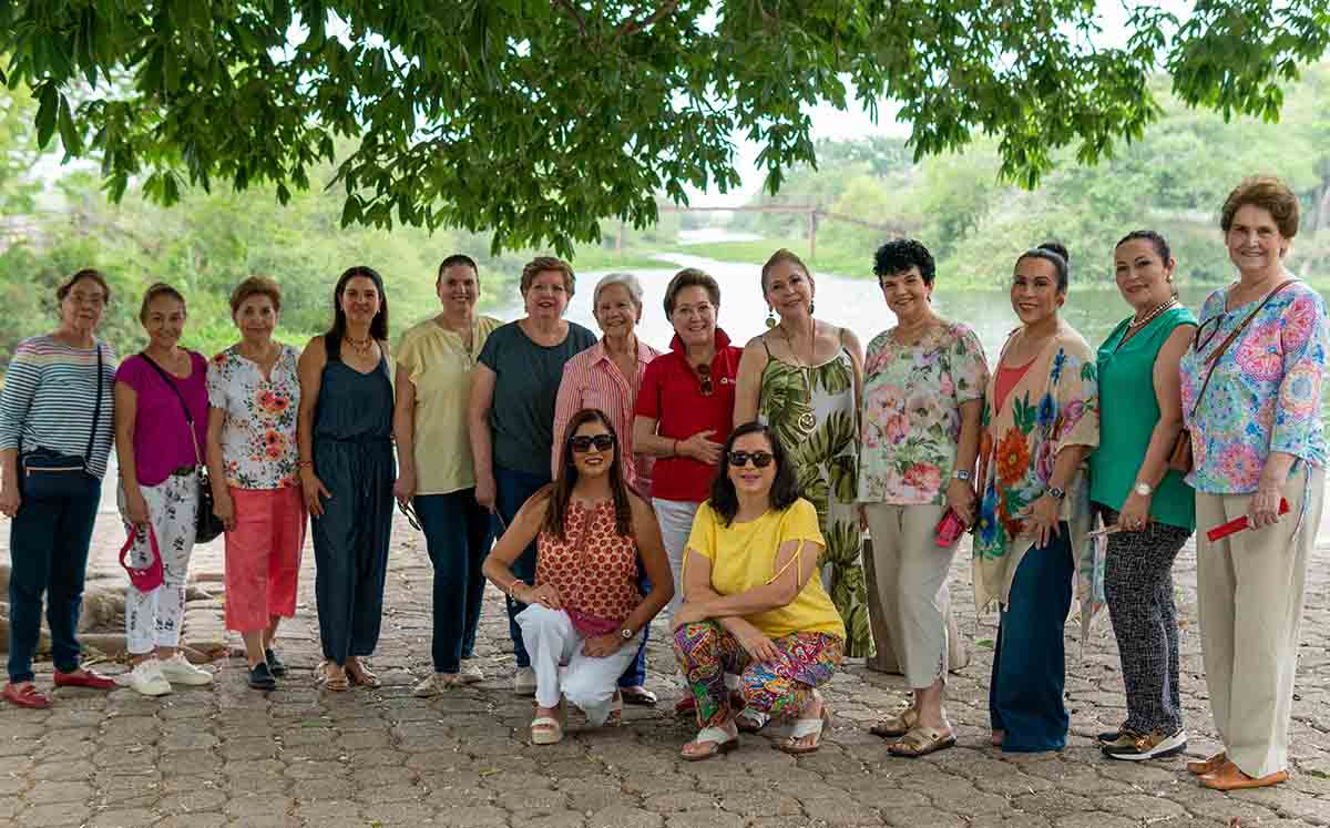 ASISTENTES DEL EVENTO