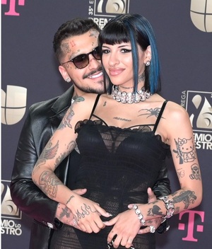 Cazzu presume cómo se ven sus tatuajes del abdomen con el embarazo (Foto: Getty/Instagram)