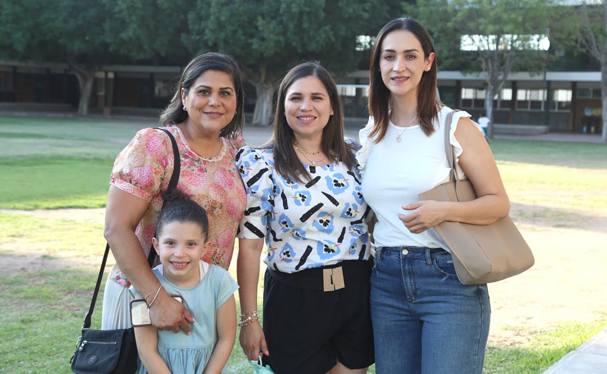 Clelia, Luzma, Anilú y Maritrini