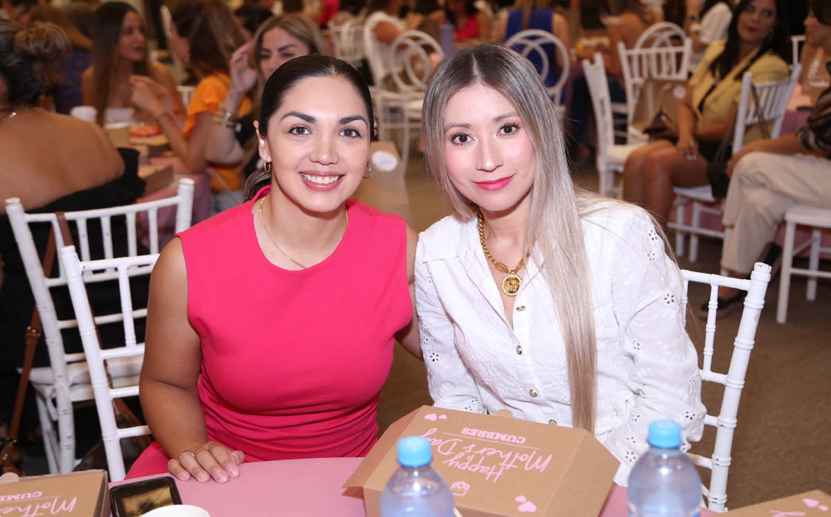 Daniela y Elizabeth