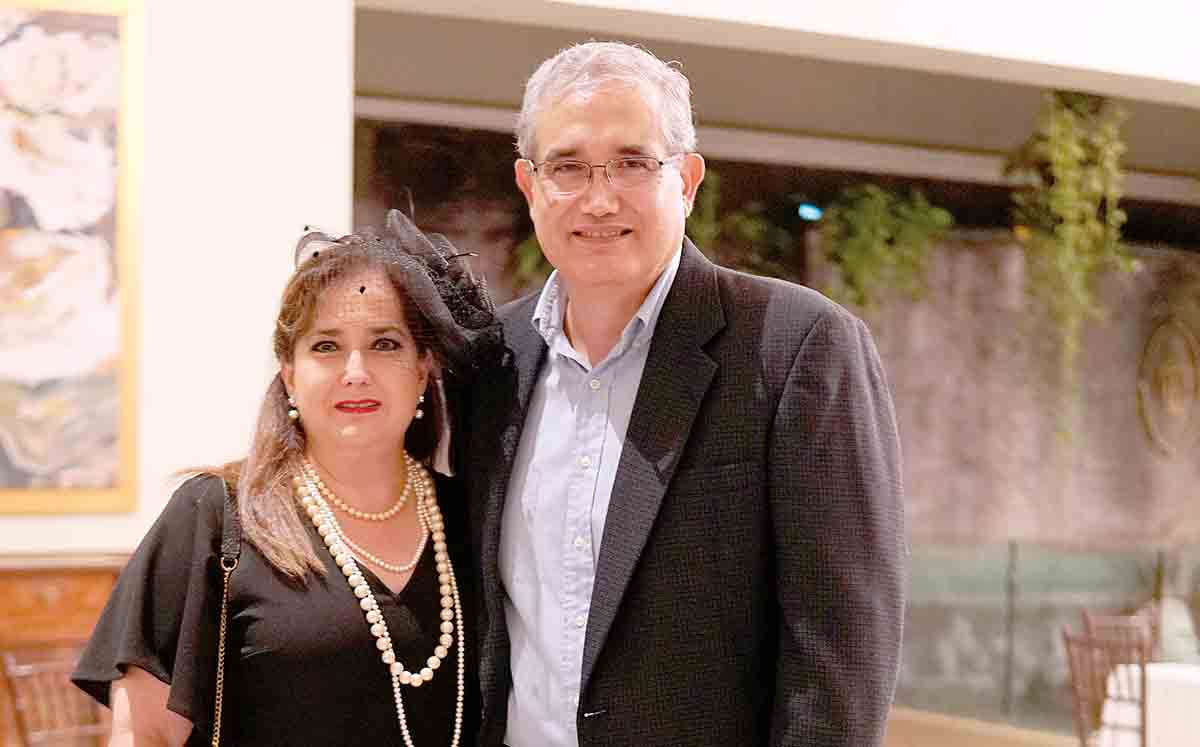 DEBORAH MONTIEL Y RICARDO DOMÍNGUEZ
