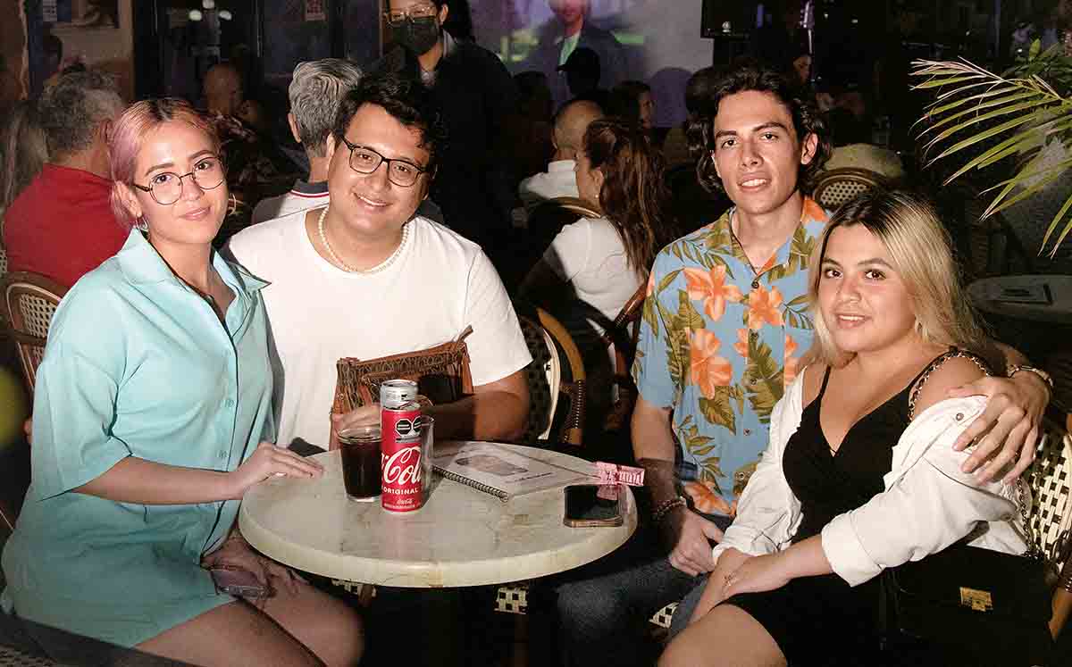 FABIOLA GARCÍA, ALAN ENRIQUEZ, ADÁN SÁNCHEZ Y ALEJANDRA MORA