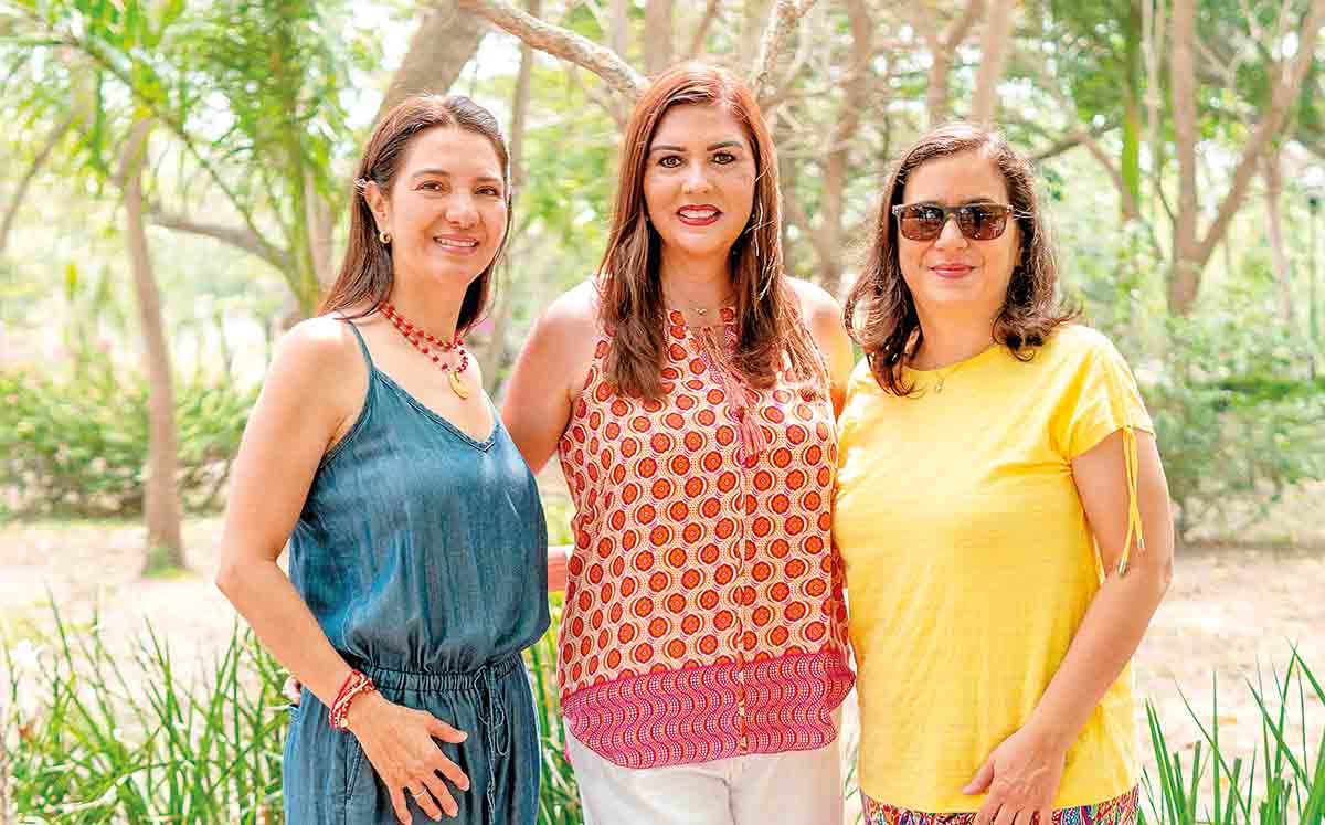 GABY SIGRIST, MÓNICA WETZEL Y LORENA VÁZQUEZ