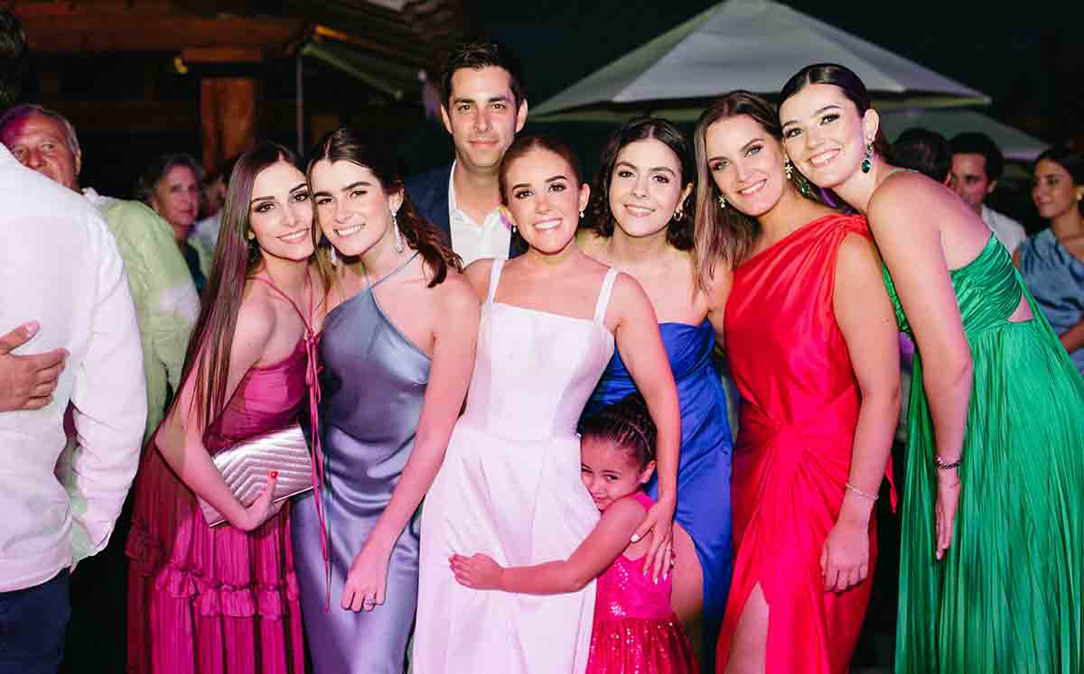 INVITADOS DEL EVENTO