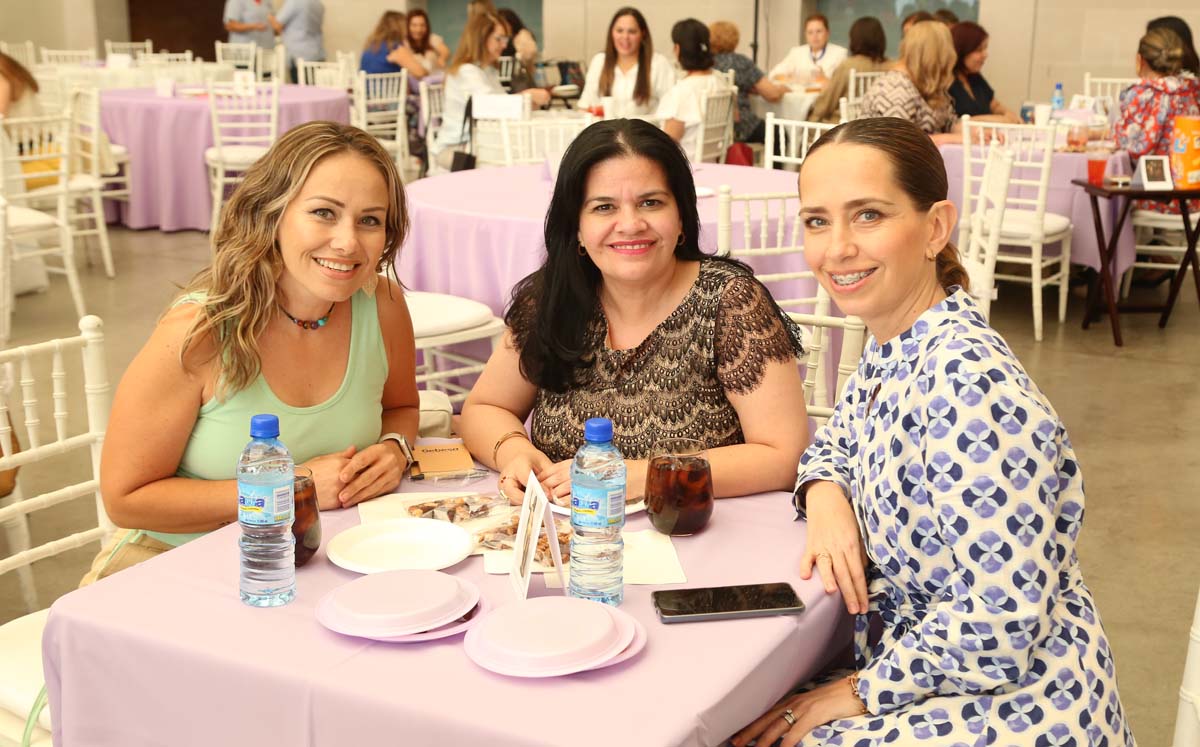 Miriam, Daniela y Lizy