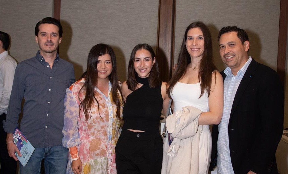 Roberto Azcárraga, Roberta Lozano, María Ángela Guerra, Maru Campos y Eduardo Sierra
