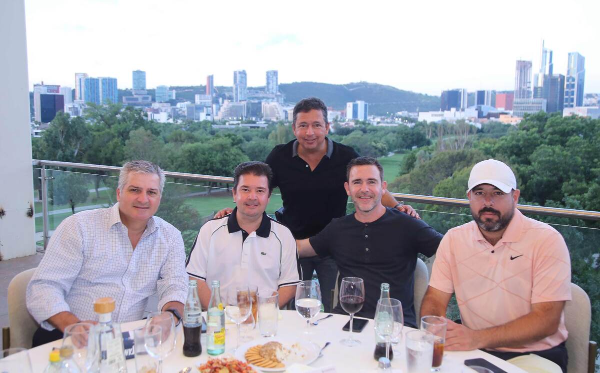David Odriozola, Daniel Flores, Mauricio García, Luis Flores y Mawy González