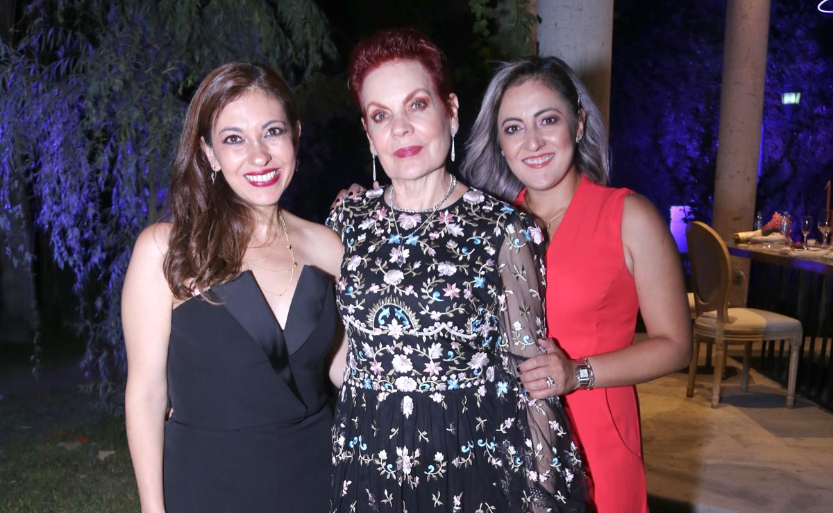 Dolores, Montserrat y Yeya
