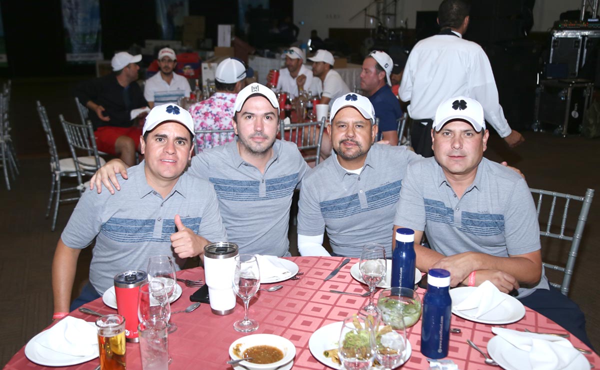 Eduardo, Mariano, Jaime y Tomás