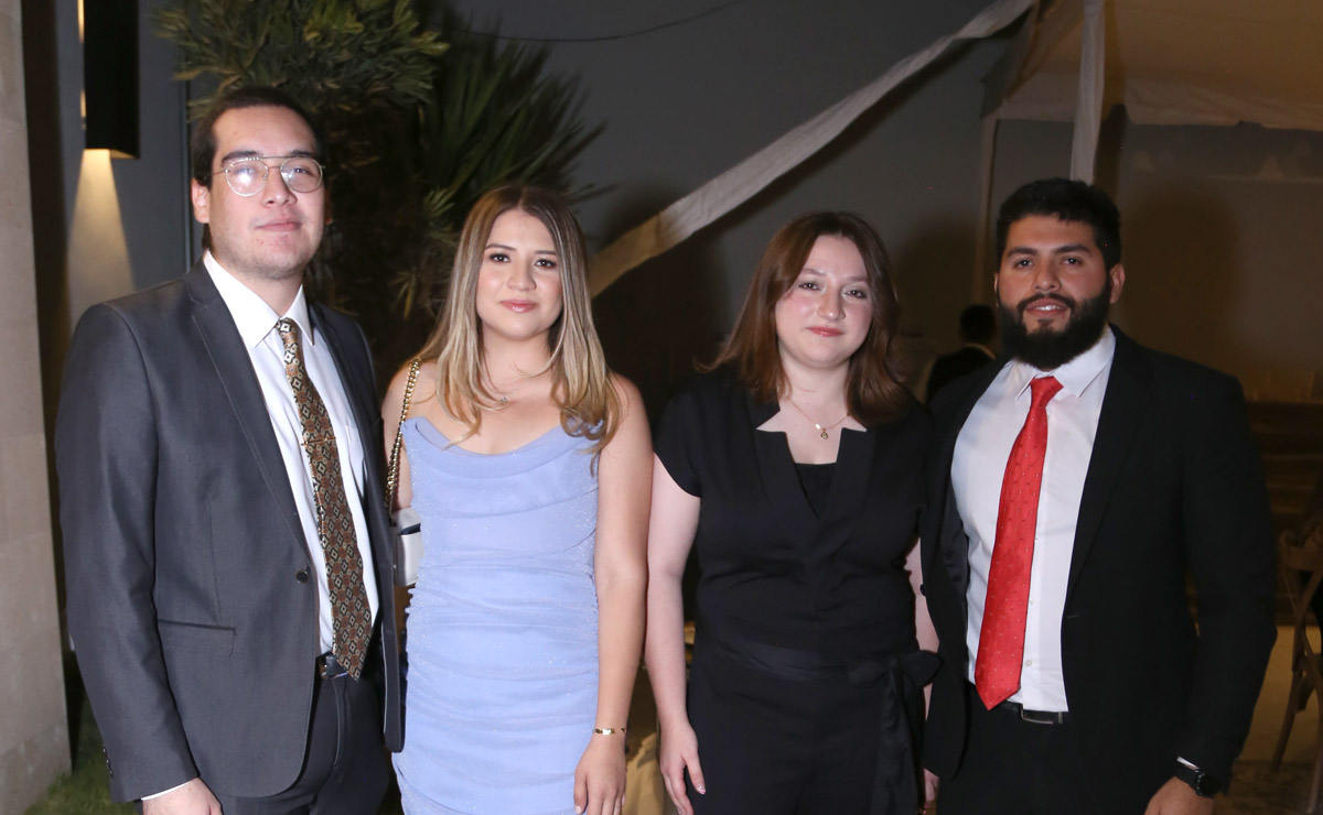 Eduardo, Sofía, Marifer y Gabriel