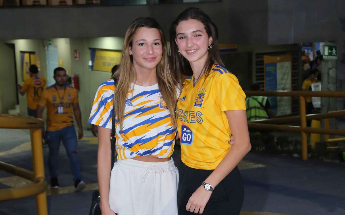 Isabella Galiaci y Camila Anaya
