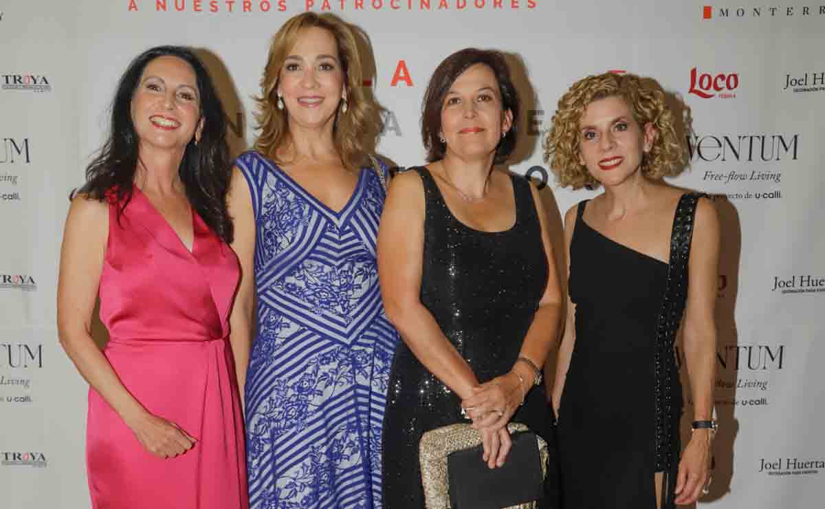 Lydia de Rumbaut, María Isabel Garza de Salvador, Martha Mariscal de Núñez y Claudia Yarte / Fotos: Roberto Alvarado