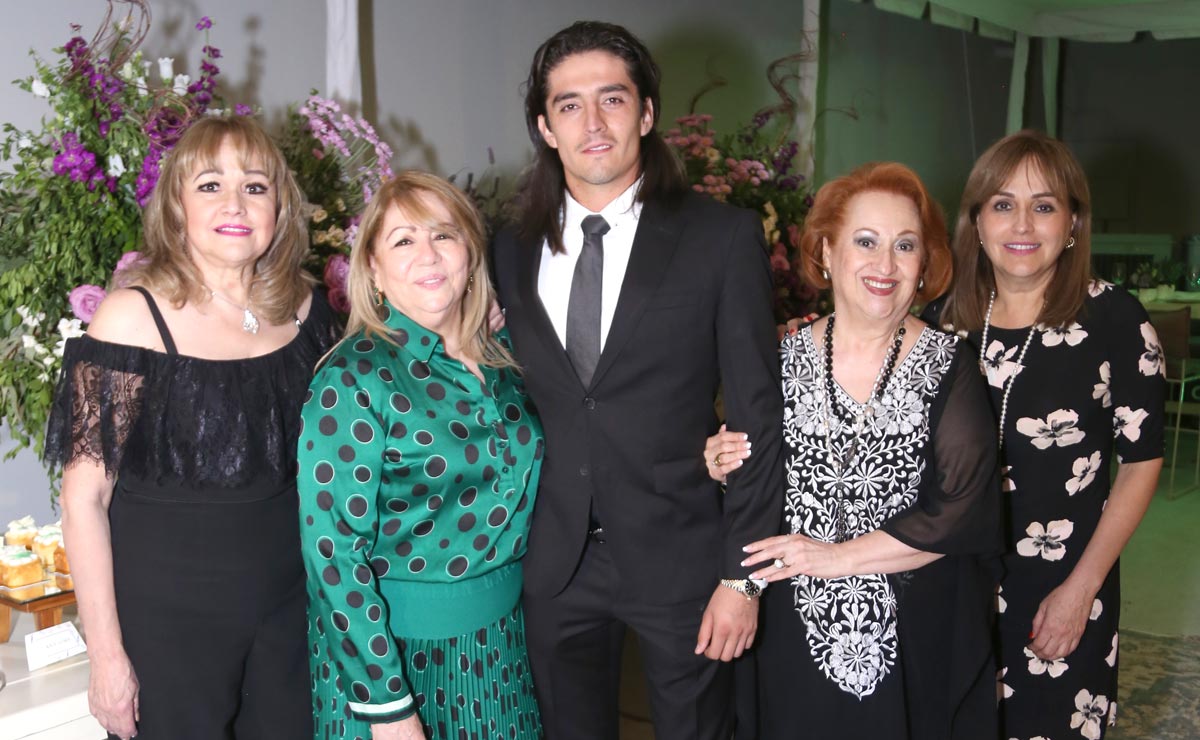 María, Rosario, Carlos, Tita y Beatriz