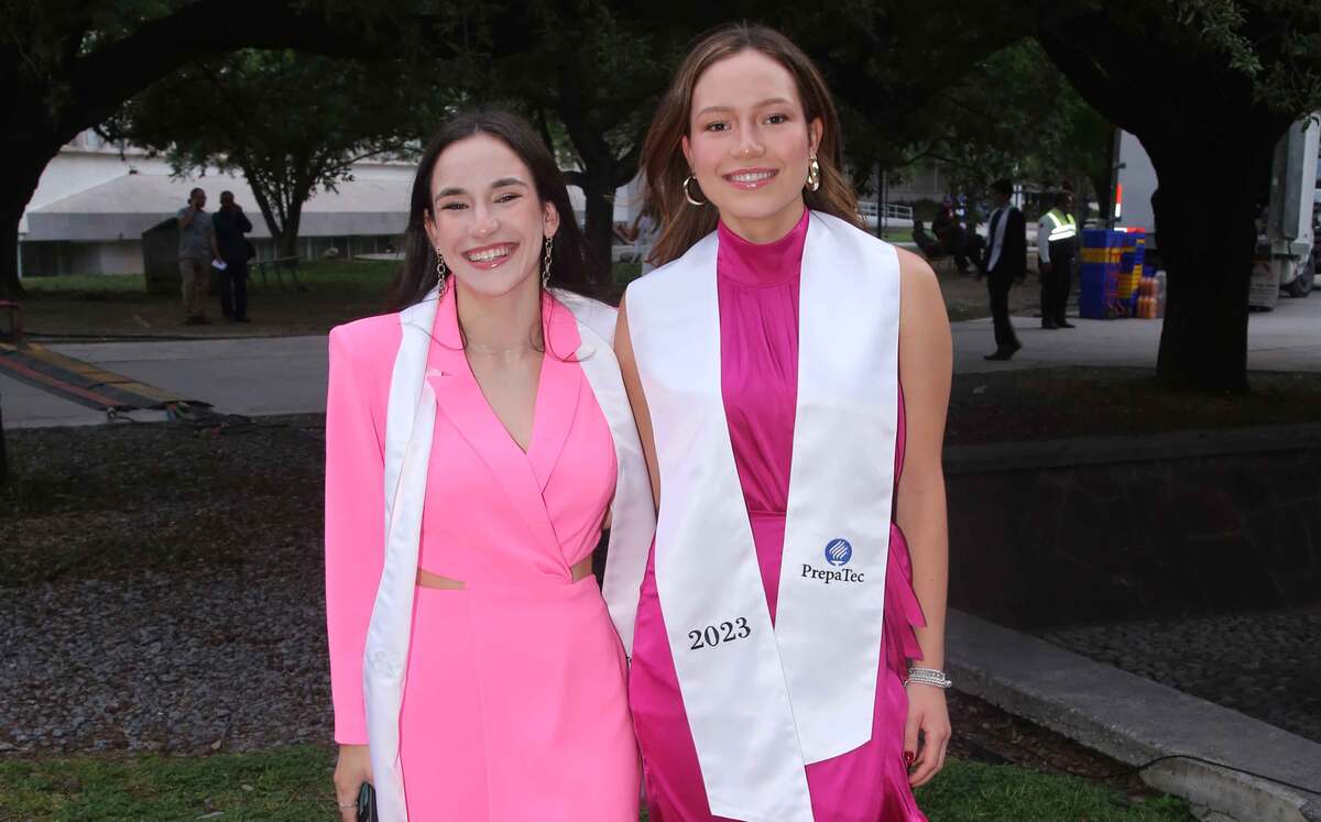 Mía Tonda  y Regina Peña