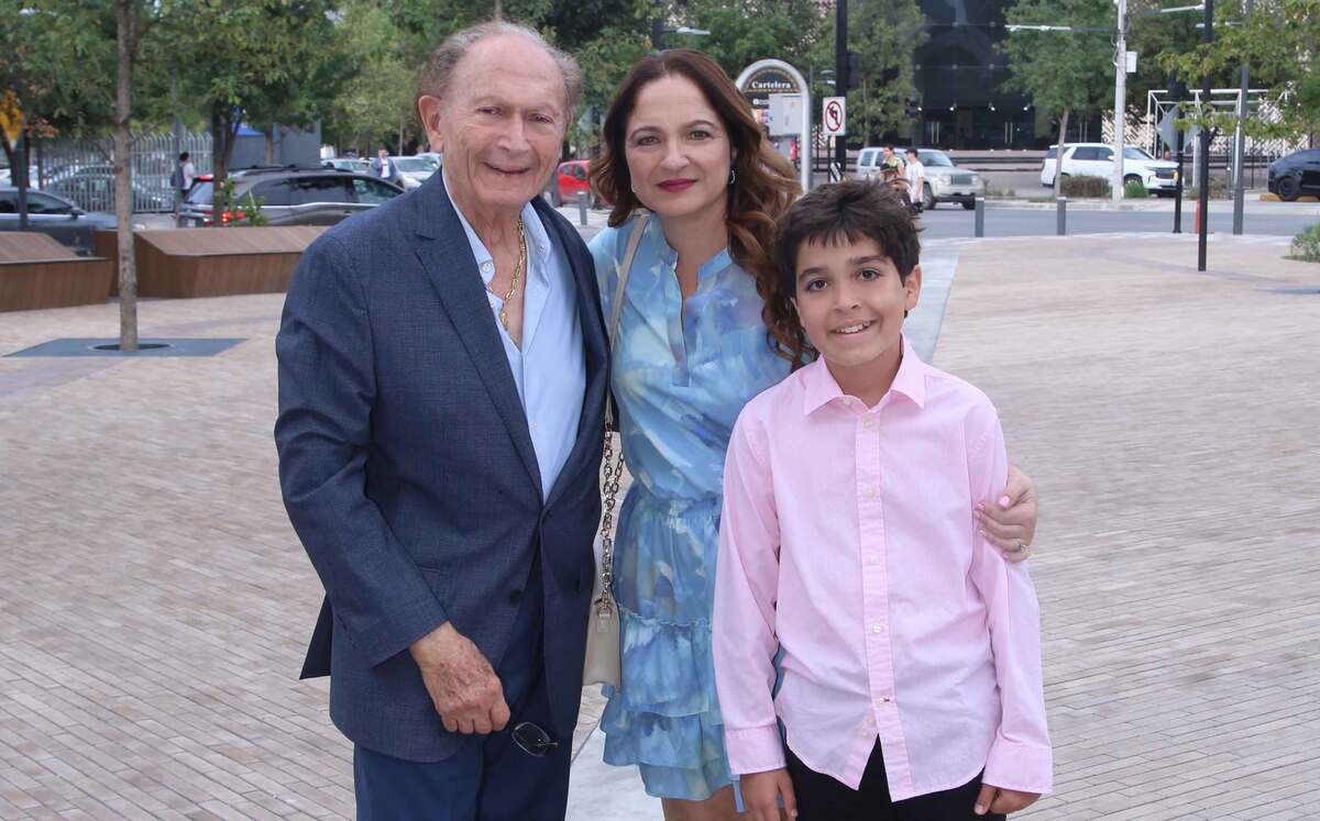 Nazario Assad, Karina Assad y Sebastián Manllo