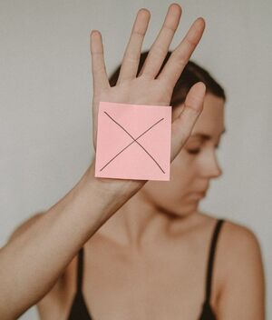 Rompiendo barreras: Aprende a poner límites en tus relaciones: pexels