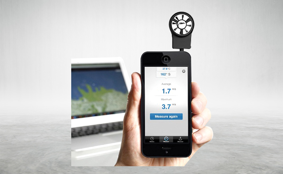 Shaka Wind Meter es un medidor de temperatura y del viento que funciona conectado a la toma de auriculares de tu dispositivo iOS compatible.