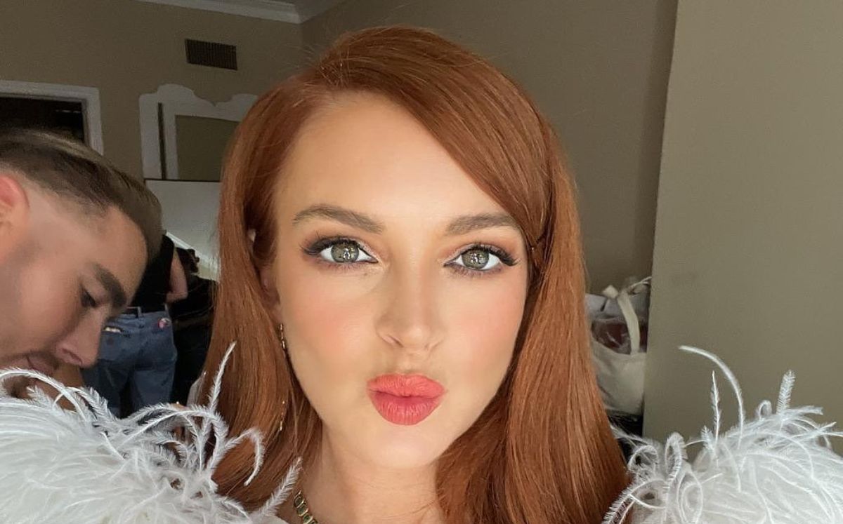 Lindsay Lohan brilla con vestido lencero en su embarazo (Instagram)
