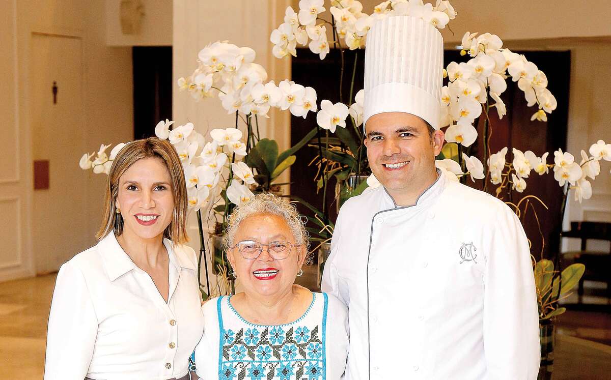Ale Riveros, Sabina Bandera y Alberto Casavantes