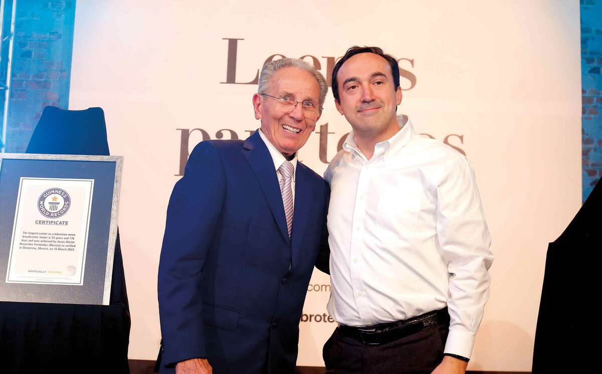 Arquitecto Héctor Benavides Y Hernán Salinas