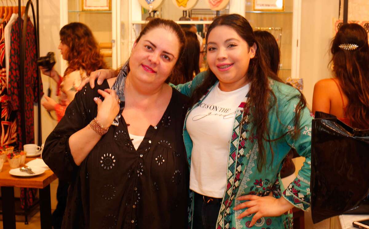 Carmina Mendez Torres y Valeria Mendez