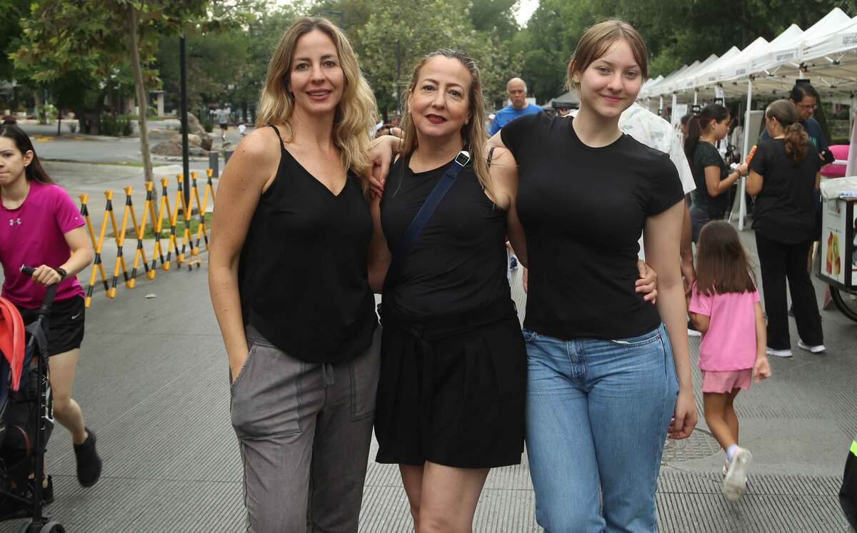 Cristina Monfort, Mónica Monfort y Roberta Alanis